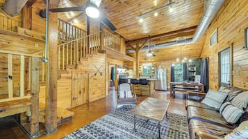 Rumah (2 Bedrooms) | Interior