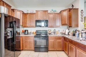 Apartment (1 Bedroom) | Interior