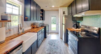 Secluded Getaway on ~10 Acres in The Piney Woods!