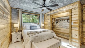 House (2 Bedrooms) | Interior - Hike, Fish & Unwind: Cabin w/ Yard in Broken Bow! (Broken Bow)