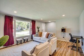 House (2 Bedrooms) | Interior