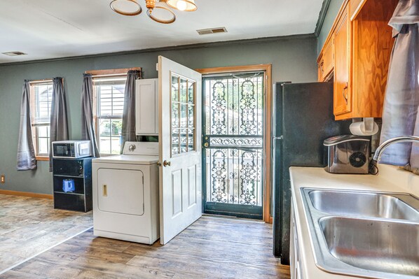 House (1 Bedroom) | Interior - Prime Fishing & Boating: Tiptonville Home (Tiptonville)