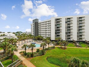 Balcony - Gulf and Pool Views
