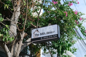 Fachada de la propiedad