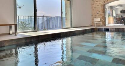 GĂźte 'Chabrier' avec vue sur la montagne, Wi-Fi et climatisation