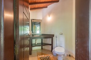 Villa | Badezimmer