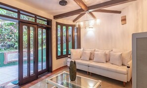 Villa | Living area