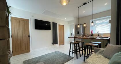 Viewforth Cottage - Cosy place by the beach ideal for a couple or family of 4
