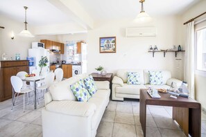 Villa (2 Bedrooms) | Interior