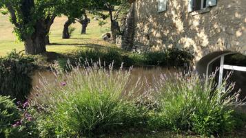 Enceinte de lâhĂ©bergement