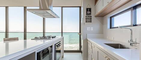 Basic Apartment | Private kitchen