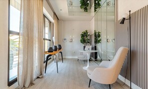 شقة بتجهيزات أساسية | المنشأة من الداخل