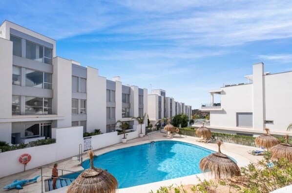 Pool - New & modern penthouse LE MIRAGE, Stunning views, all confort, next golf courses (Cancelada)