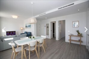 Dining - New & modern penthouse LE MIRAGE, Stunning views, all confort, next golf courses (Cancelada)