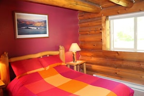 2 bedrooms, internet, bed sheets