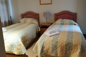 3 bedrooms, free WiFi, bed sheets - Mount Juliet Country House Retreat (Thomastown)