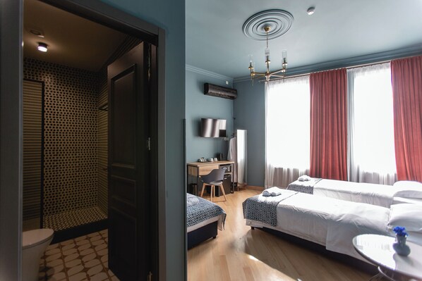 Twin Room, 3 Twin Beds | In-room safe, desk, laptop workspace, iron/ironing board
