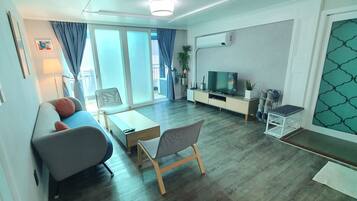 Smart TV, DVD player