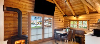 Chalet 'Am See' with Mountain View, Private Terrace and Wi-Fi