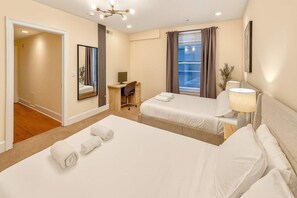 4 bedrooms, WiFi, bed sheets