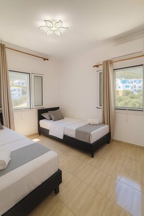 2 Schlafzimmer, Bügeleisen/Bügelbrett, Reisekinderbett, WLAN