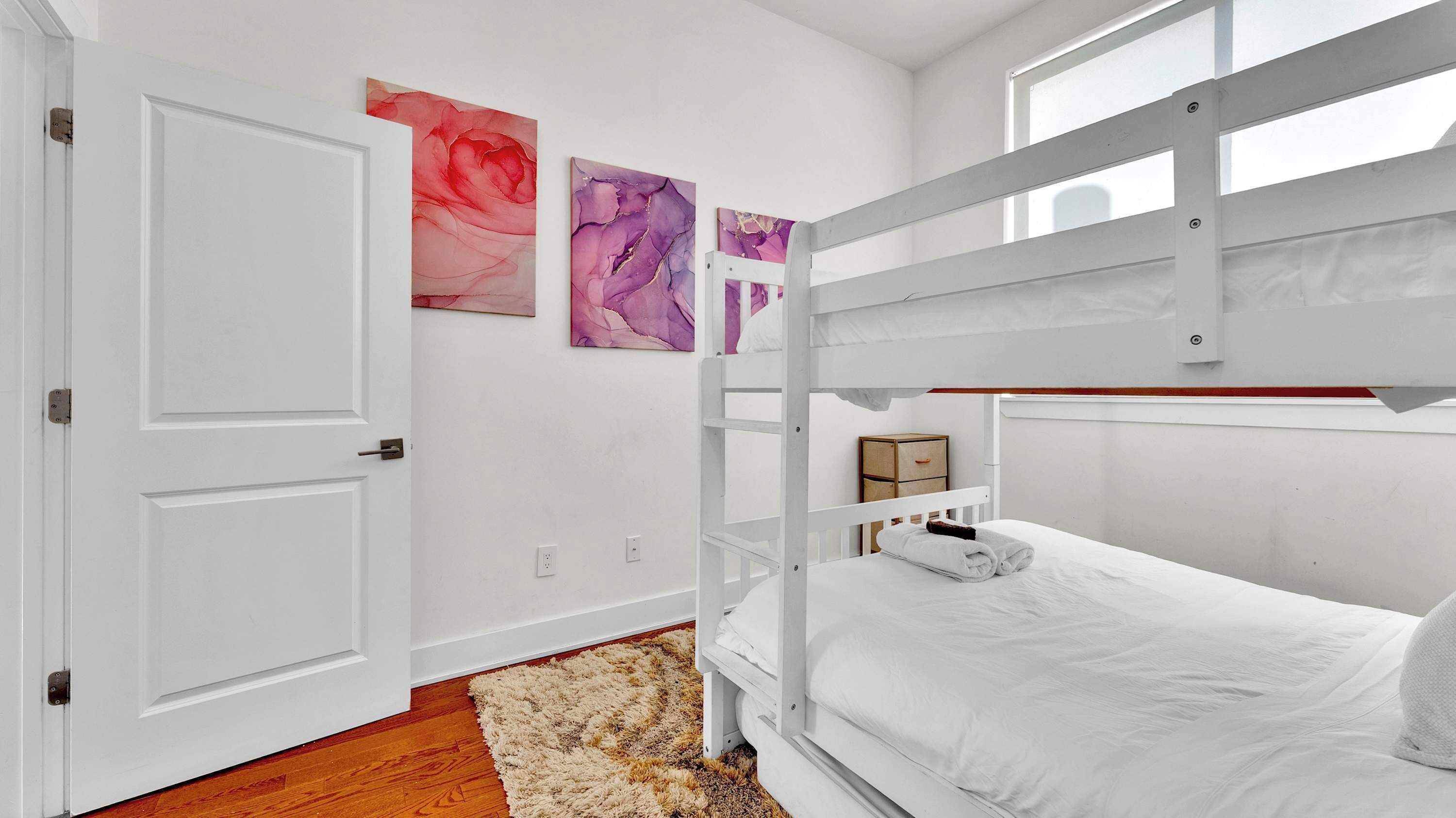 3 bedrooms, WiFi, bed sheets
