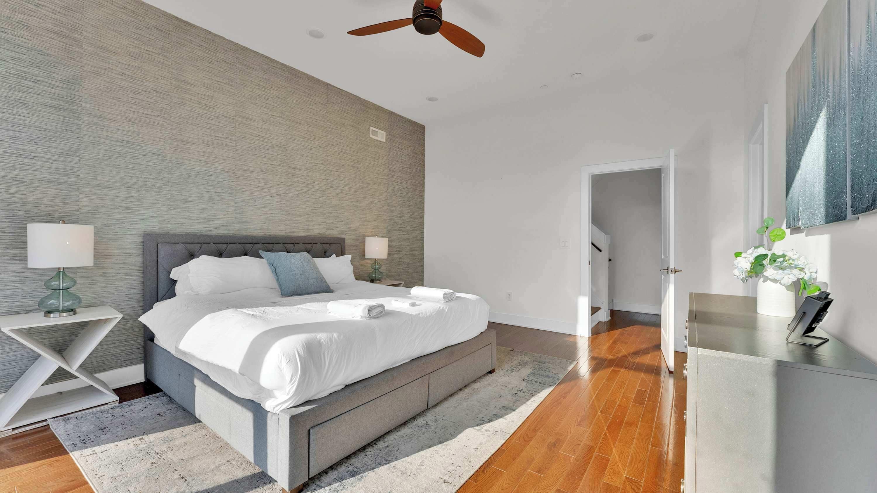 3 bedrooms, WiFi, bed sheets