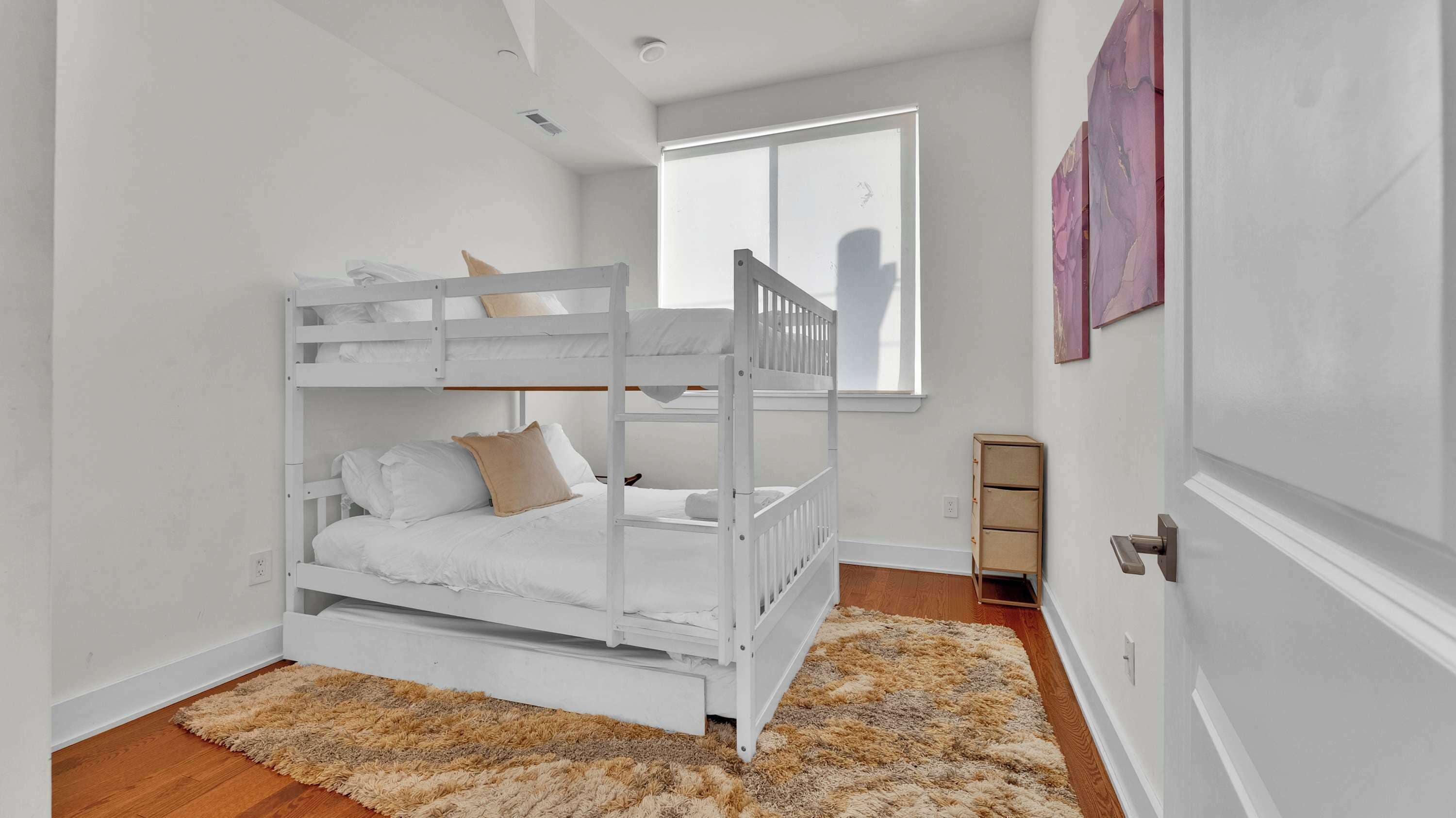 3 bedrooms, WiFi, bed sheets