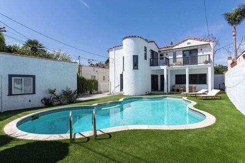 Casa Patricia by Oraklus