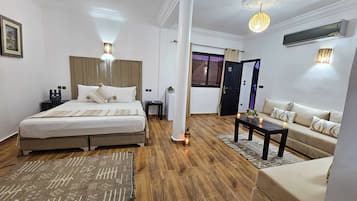 30 bedrooms, iron/ironing board, WiFi, bed sheets