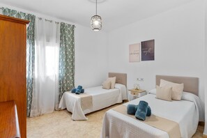 2 bedrooms, WiFi, bed sheets