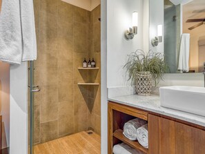 Hair dryer, towels - 2 Pools & Gym w/ Workspace | Romantic Zone 1BR (Puerto Vallarta)