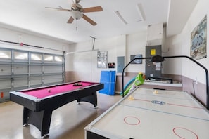 Villa, 3 Bedrooms | Games room
