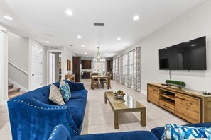 Living area - Elegant 8br Retreat W/ Private Pool, Spa & Family-friendly Comfort 8 Bedroom Villa (Kissimmee)