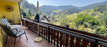 Appartement 'Lehmann' avec vue sur la montagne, balcon et Wi-Fi