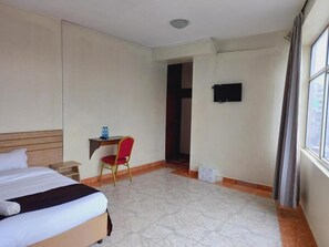 Kamar Double Deluks | Wi-Fi gratis dan seprai linen