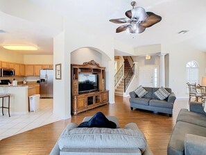 Villa, 5 Bedrooms | Ruang tamu