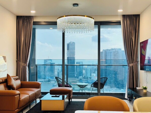 Deluxe Apartment, 3 Bedrooms, City View | Hypo-allergenic bedding, memory foam beds, desk, laptop workspace