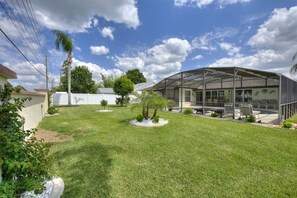 Villa, 4 Bedrooms | Outdoor dining