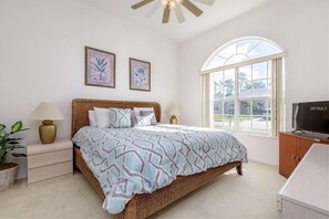 5 chambres, espace de travail pour ordinateur portable