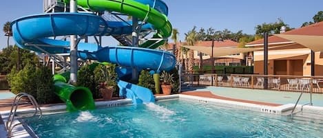 Stadtwohnung, 4 Schlafzimmer | Pool | Außenpool