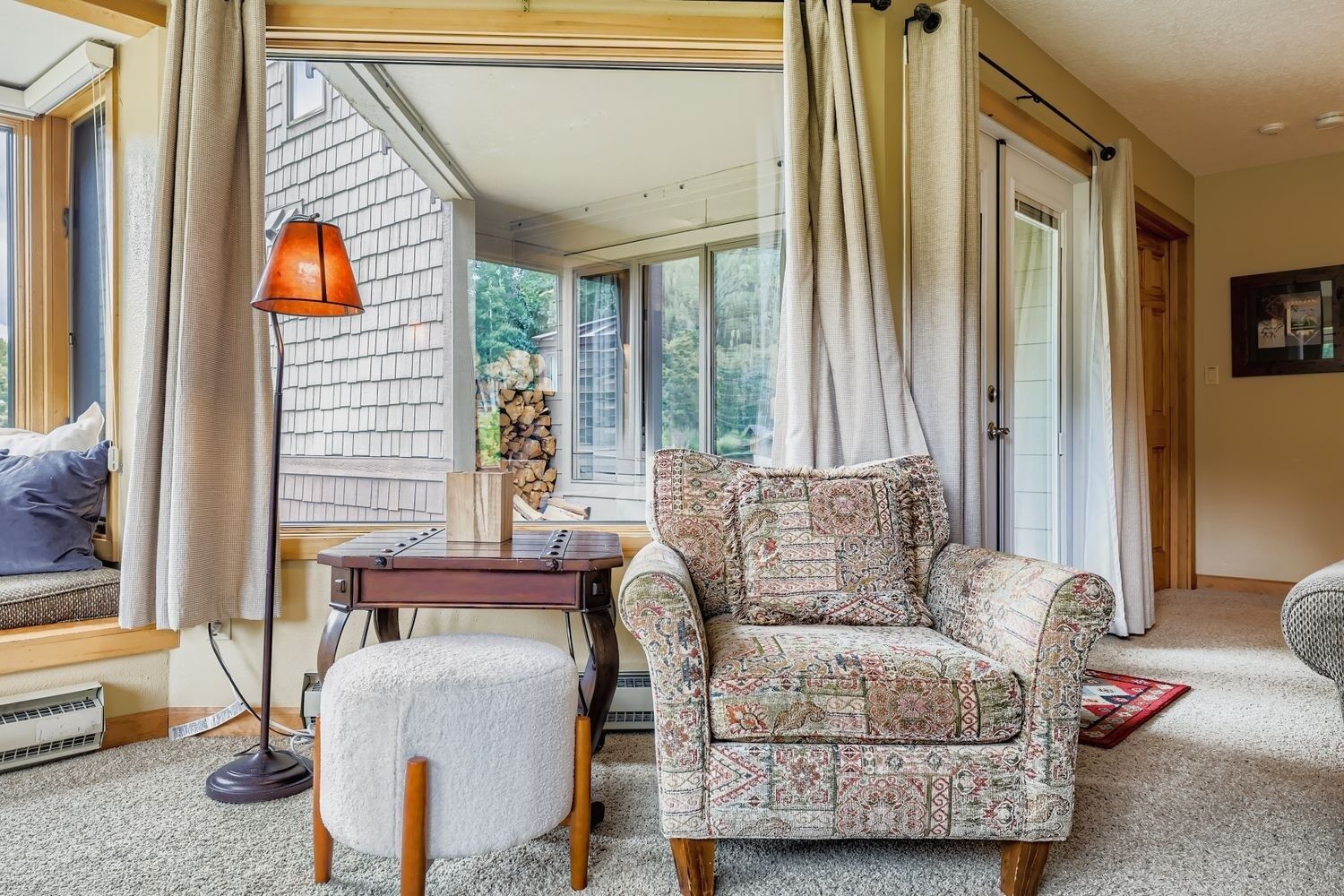 Condo, 1 Bedroom | Living area