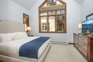 Townhome, 4 Bedrooms | 4 bedrooms, iron/ironing board, free WiFi - Freemont Building F4 4 Bedroom Townhouse (Edwards)