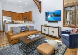 Townhome, 4 Bedrooms | Living area | Smart TV - Freemont Building F4 4 Bedroom Townhouse (Edwards)