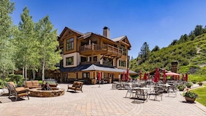 Townhome, 4 Bedrooms | Outdoor dining