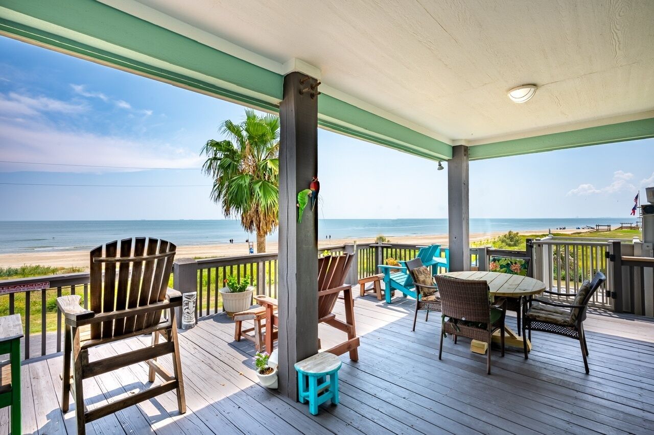 House, 6 Bedrooms | Outdoor dining