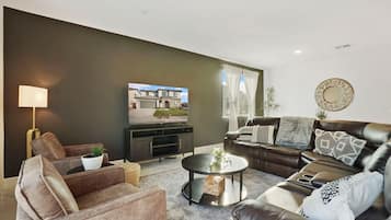 TV connectée, chaßne hi-fi, espaces bureaux