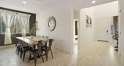 Spacious New 5BR Near Wineries