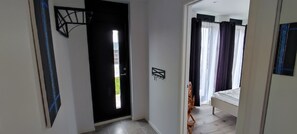 1 chambre, fer et planche à repasser, accès Internet