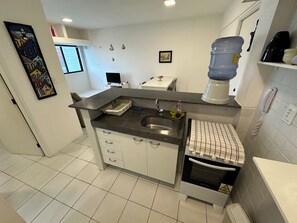 Private kitchen - Complete apartment with sea view at Studio Everest - 803 (Pina Recife)